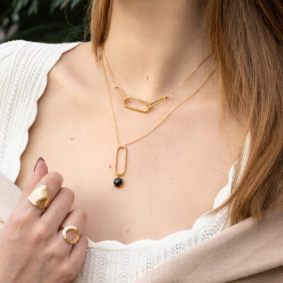 Collier Marina – Image 2